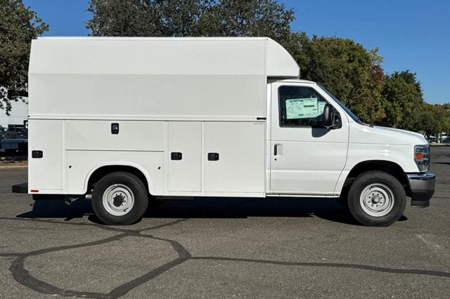 2026 Ford E-Series Cutaway E-350 SRW 138" WB