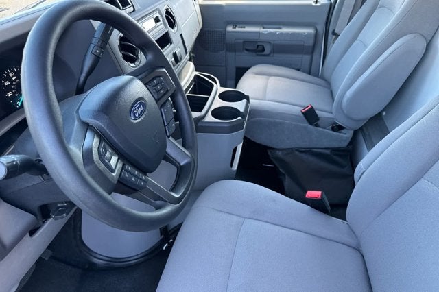 2026 Ford E-Series Cutaway E-450 DRW 158" WB