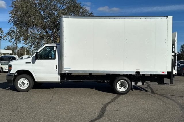 2026 Ford E-Series Cutaway E-450 DRW 158" WB