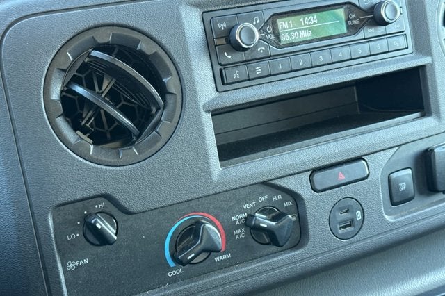 2026 Ford E-Series Cutaway E-450 DRW 158" WB