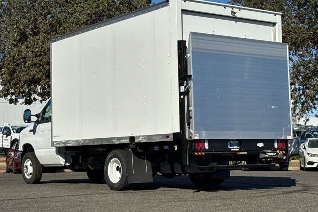 2026 Ford E-Series Cutaway E-450 DRW 158" WB