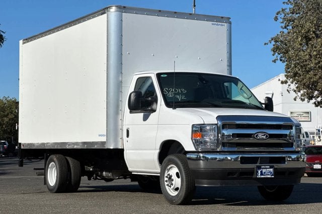 2026 Ford E-Series Cutaway E-450 DRW 158" WB