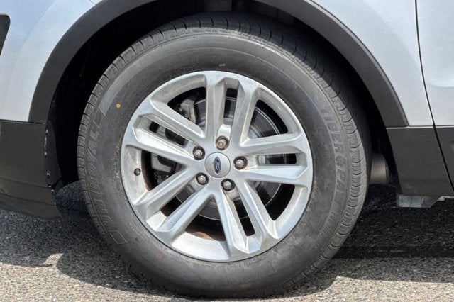2017 Ford Explorer Base
