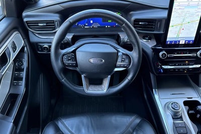 2023 Ford Explorer Platinum