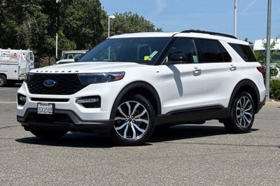 2023 Ford Explorer ST-Line
