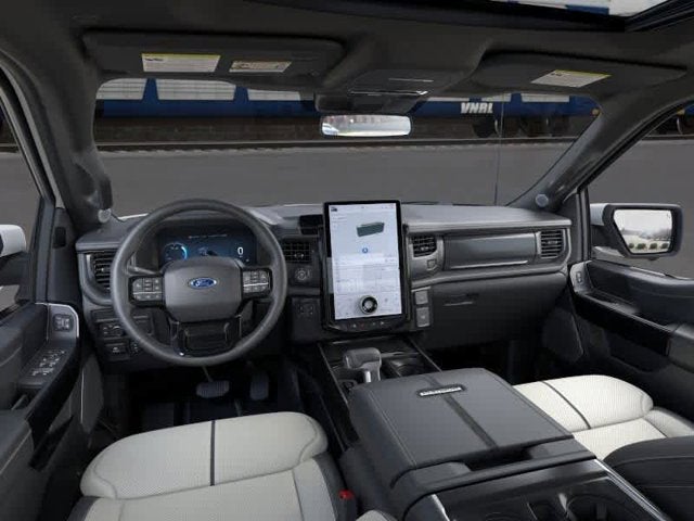 2025 Ford F-150 Lightning Platinum