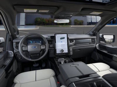 2025 Ford F-150 Lightning Platinum