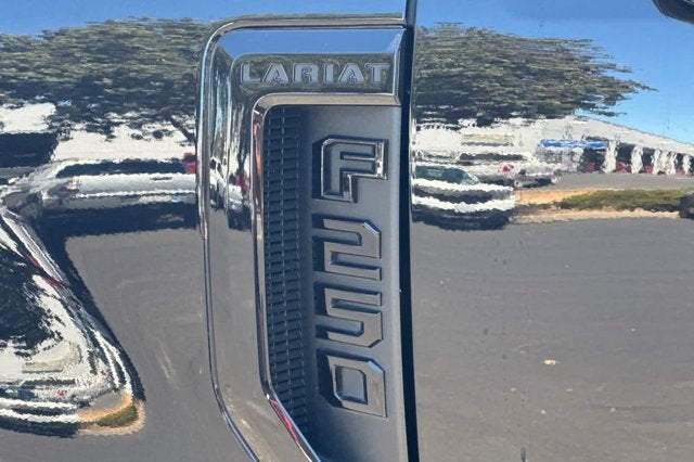 2022 Ford Super Duty F-250 SRW LARIAT