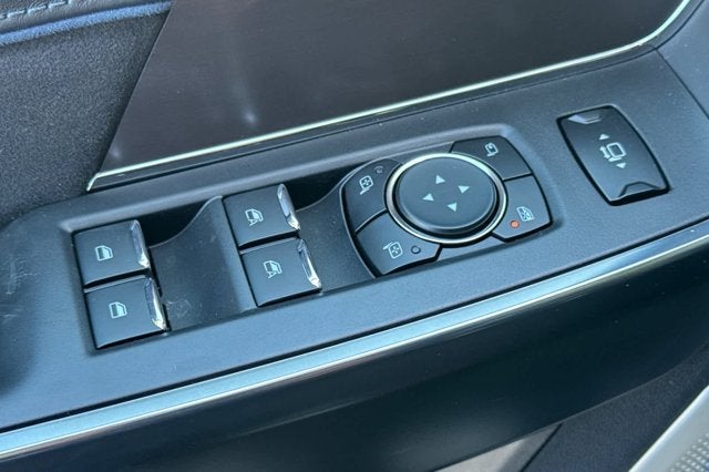 2026 Ford Super Duty F-350 SRW Platinum