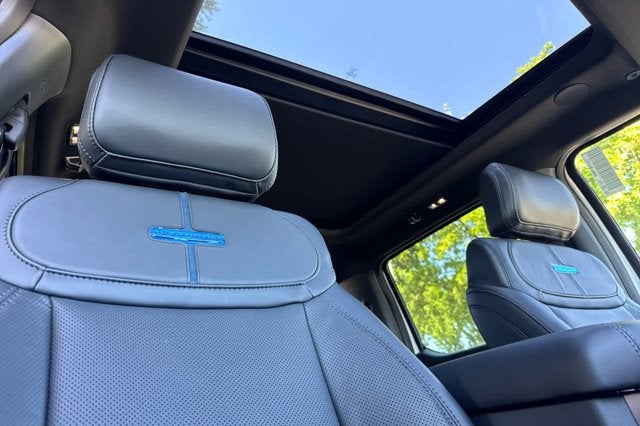 2026 Ford Super Duty F-350 SRW Platinum