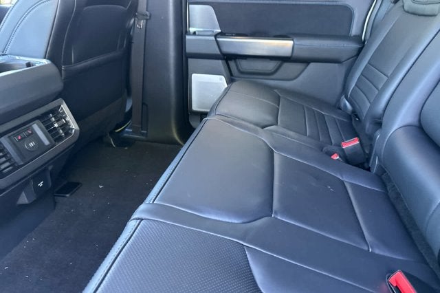 2026 Ford Super Duty F-350 SRW Platinum