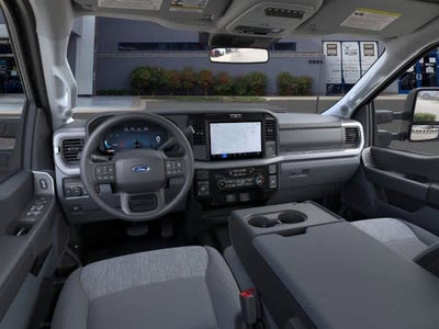 2026 Ford Super Duty F-350 SRW XLT