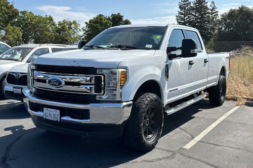 2017 Ford Super Duty F-350 SRW XLT