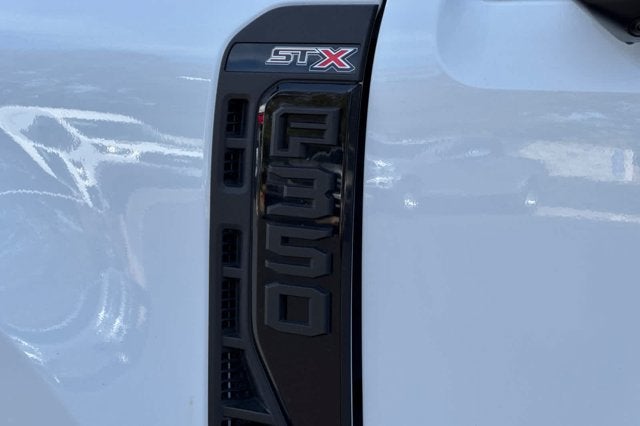 2023 Ford Super Duty F-350 SRW XL