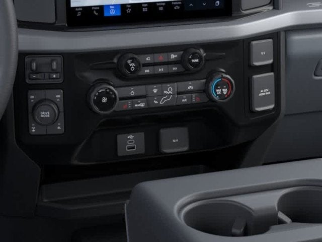 2026 Ford Super Duty F-350 SRW XLT