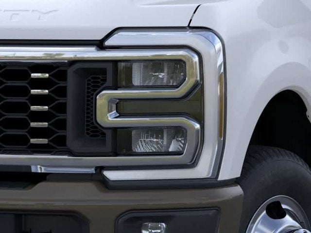 2026 Ford Super Duty F-350 DRW King Ranch 4WD Crew Cab 8 Box