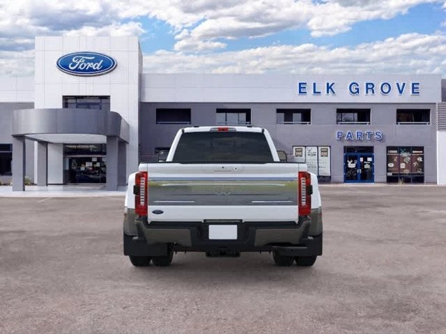 2026 Ford Super Duty F-350 DRW King Ranch 4WD Crew Cab 8 Box