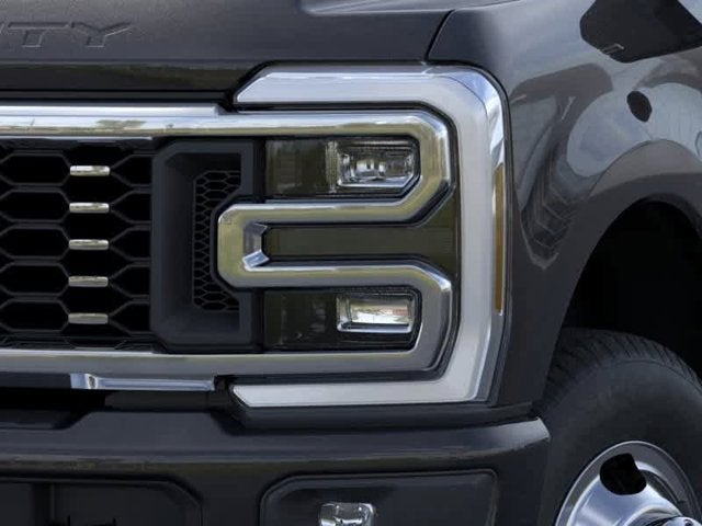 2026 Ford Super Duty F-350 DRW Platinum 4WD Crew Cab 8 Box