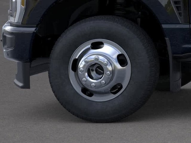 2026 Ford Super Duty F-350 DRW Platinum 4WD Crew Cab 8 Box