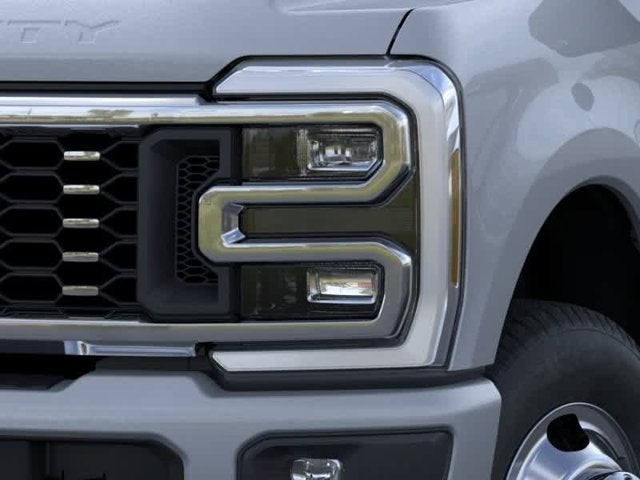 2026 Ford Super Duty F-350 DRW Platinum 4WD Crew Cab 8 Box