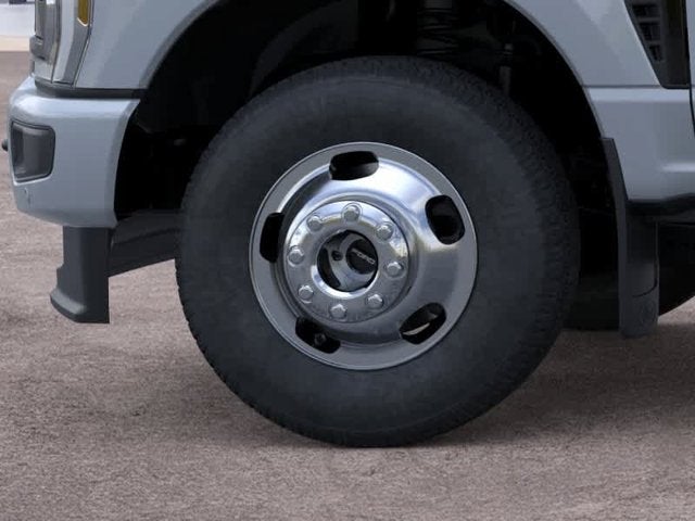 2026 Ford Super Duty F-350 DRW Platinum 4WD Crew Cab 8 Box