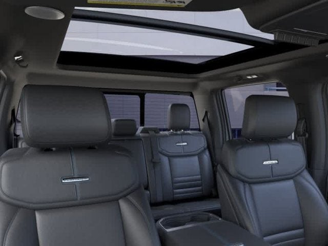 2026 Ford Super Duty F-350 DRW Platinum 4WD Crew Cab 8 Box