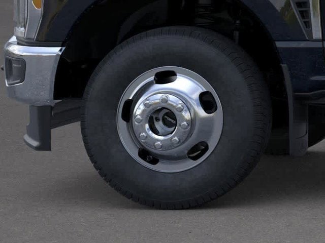 2026 Ford Super Duty F-350 DRW XLT 4WD Crew Cab 8 Box