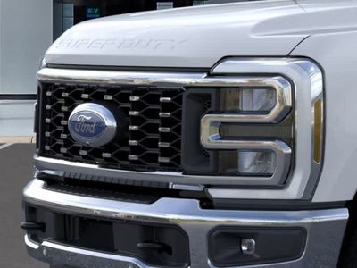 2026 Ford Super Duty F-350 DRW LARIAT 4WD Crew Cab 8 Box
