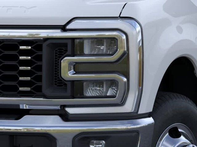 2026 Ford Super Duty F-350 DRW 4WD Crew Cab 8 Box