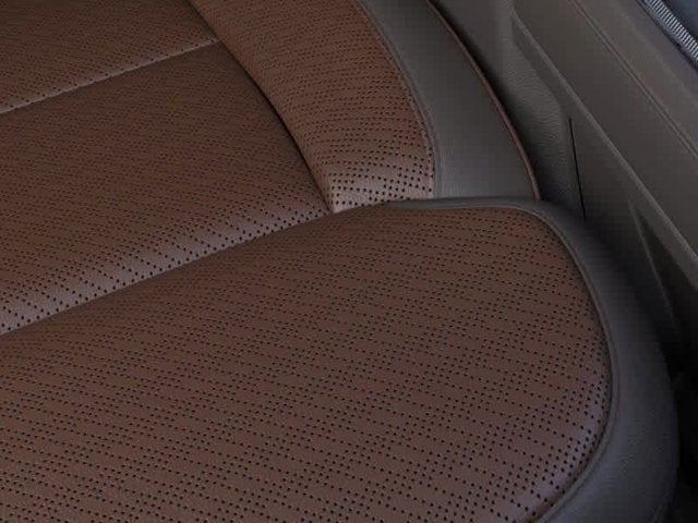 2026 Ford Super Duty F-450 DRW King Ranch 4WD Crew Cab 8 Box