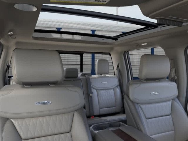 2026 Ford Super Duty F-450 DRW 4WD Crew Cab 8 Box