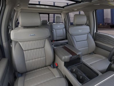 2026 Ford Super Duty F-450 DRW 4WD Crew Cab 8 Box