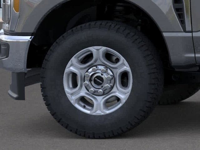 2026 Ford Super Duty F-350 SRW XLT