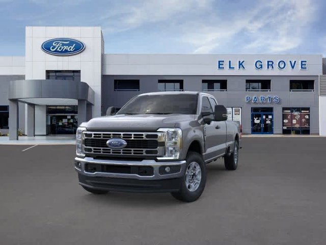 2026 Ford Super Duty F-350 SRW XLT
