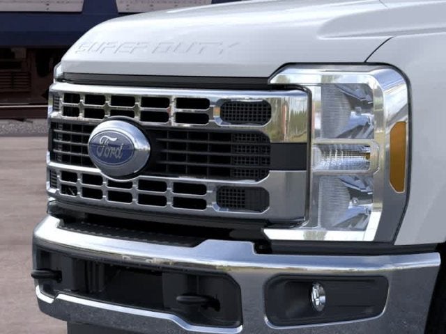 2026 Ford Super Duty F-350 SRW XLT
