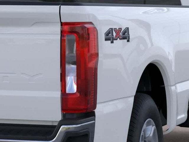 2026 Ford Super Duty F-350 SRW XLT