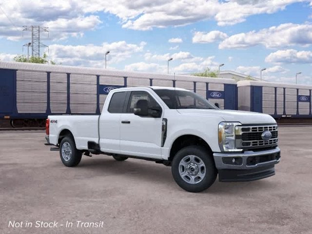 2026 Ford Super Duty F-350 SRW XLT