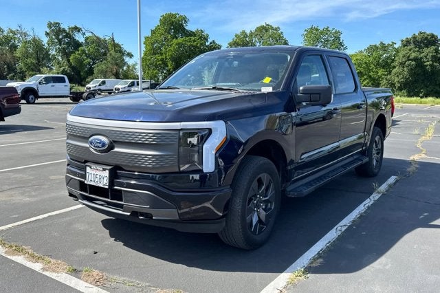 2023 Ford F-150 Lightning XLT 4WD SuperCrew 5.5 Box