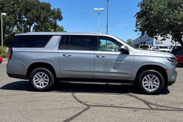 2024 Chevrolet Suburban LS