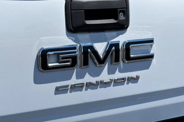2022 GMC Canyon 4WD Elevation Standard