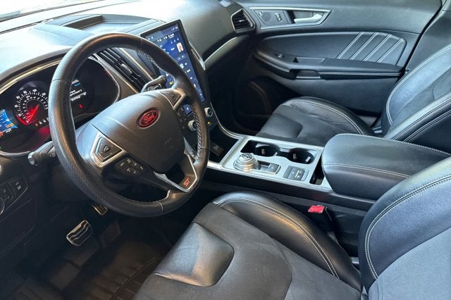 2021 Ford Edge ST