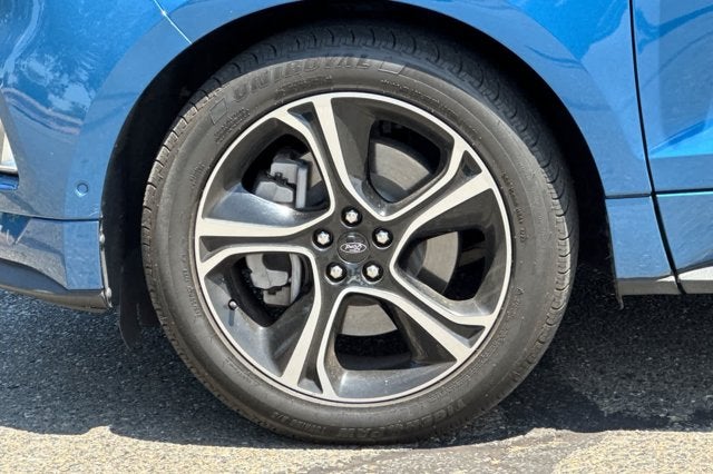2021 Ford Edge ST