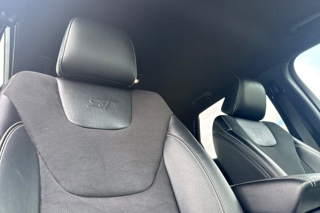 2023 Ford Edge ST