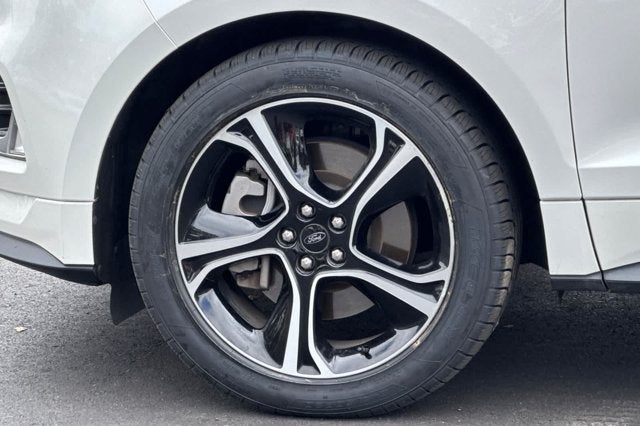 2023 Ford Edge ST