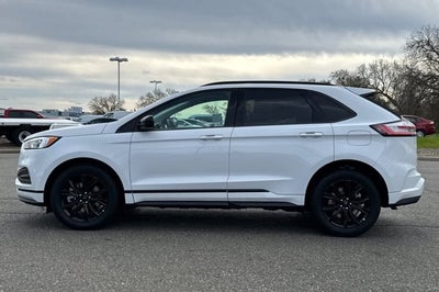 2023 Ford Edge SE