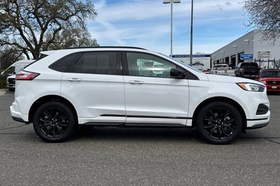 2023 Ford Edge SE