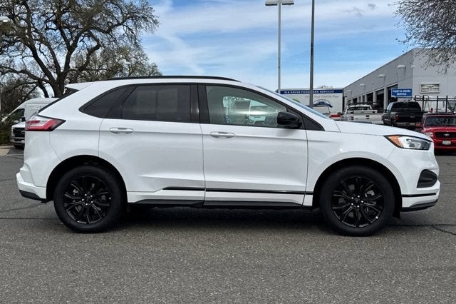 2023 Ford Edge SE
