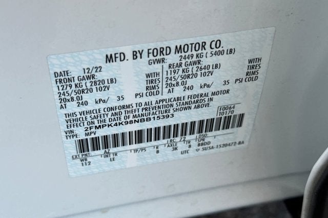 2022 Ford Edge Titanium