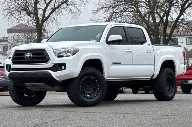 2022 Toyota Tacoma 4WD SR5
