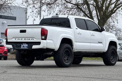 2022 Toyota Tacoma 4WD SR5